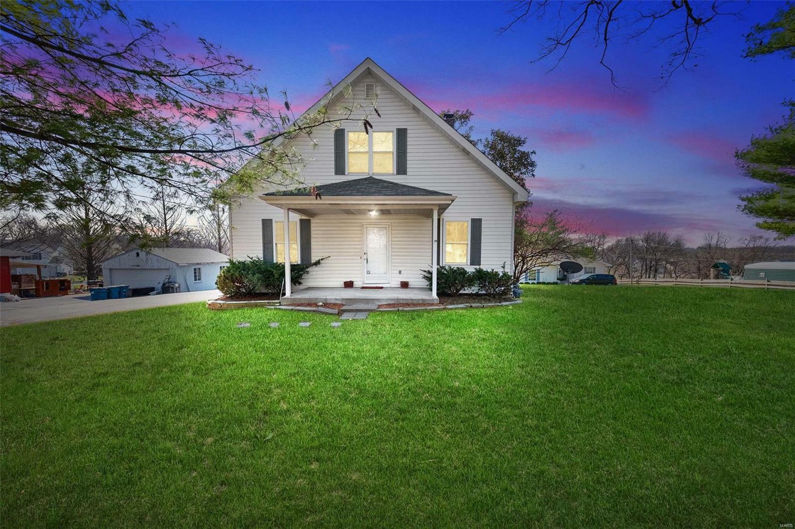 Property Photo:  2438 Creve Coeur Mill Road  MO 63043 