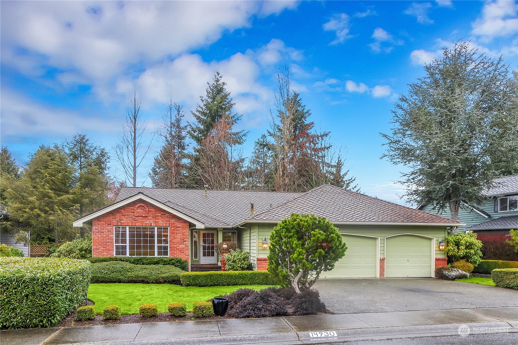 Property Photo: 14930 63rd Drive SE WA 98296
