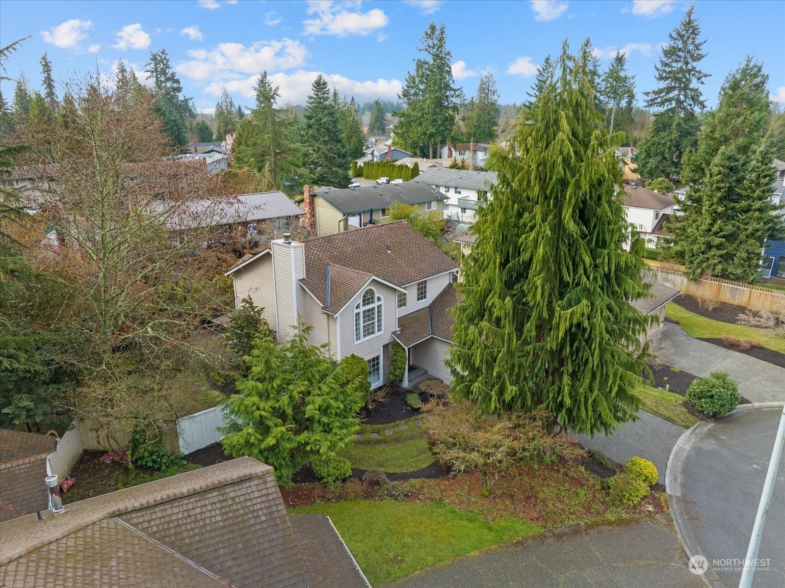 Property Photo: 4414 143rd Place SW WA 98087