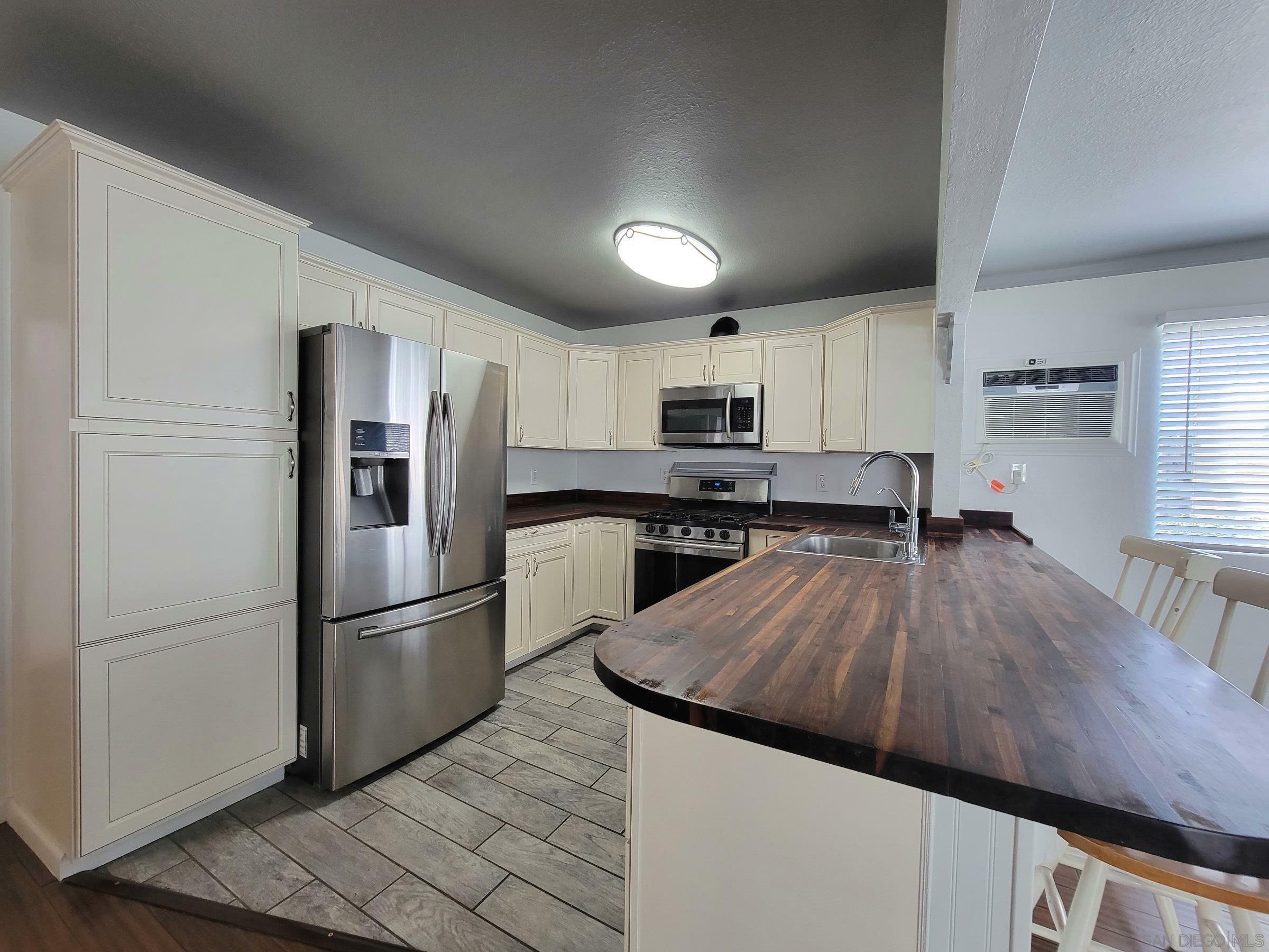 Property Photo:  2742 Sylvy Way  CA 92139 