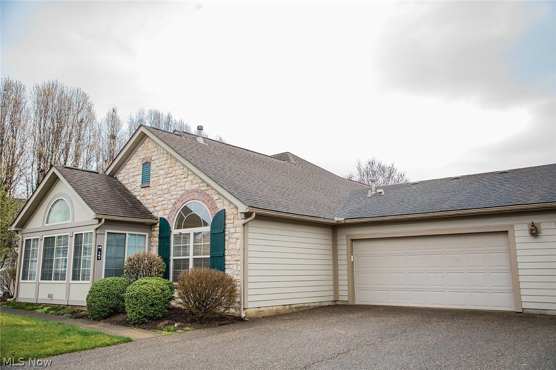 Property Photo:  14-151 The Fields  WV 26187 