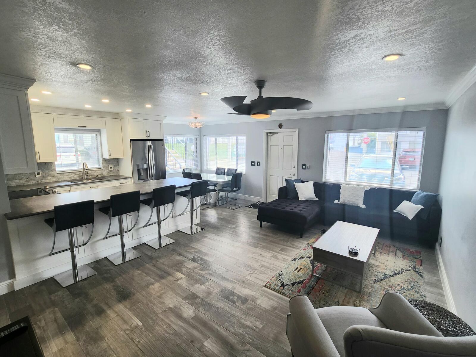 Property Photo:  3000 Lake Osborne Dr 111  FL 33461 