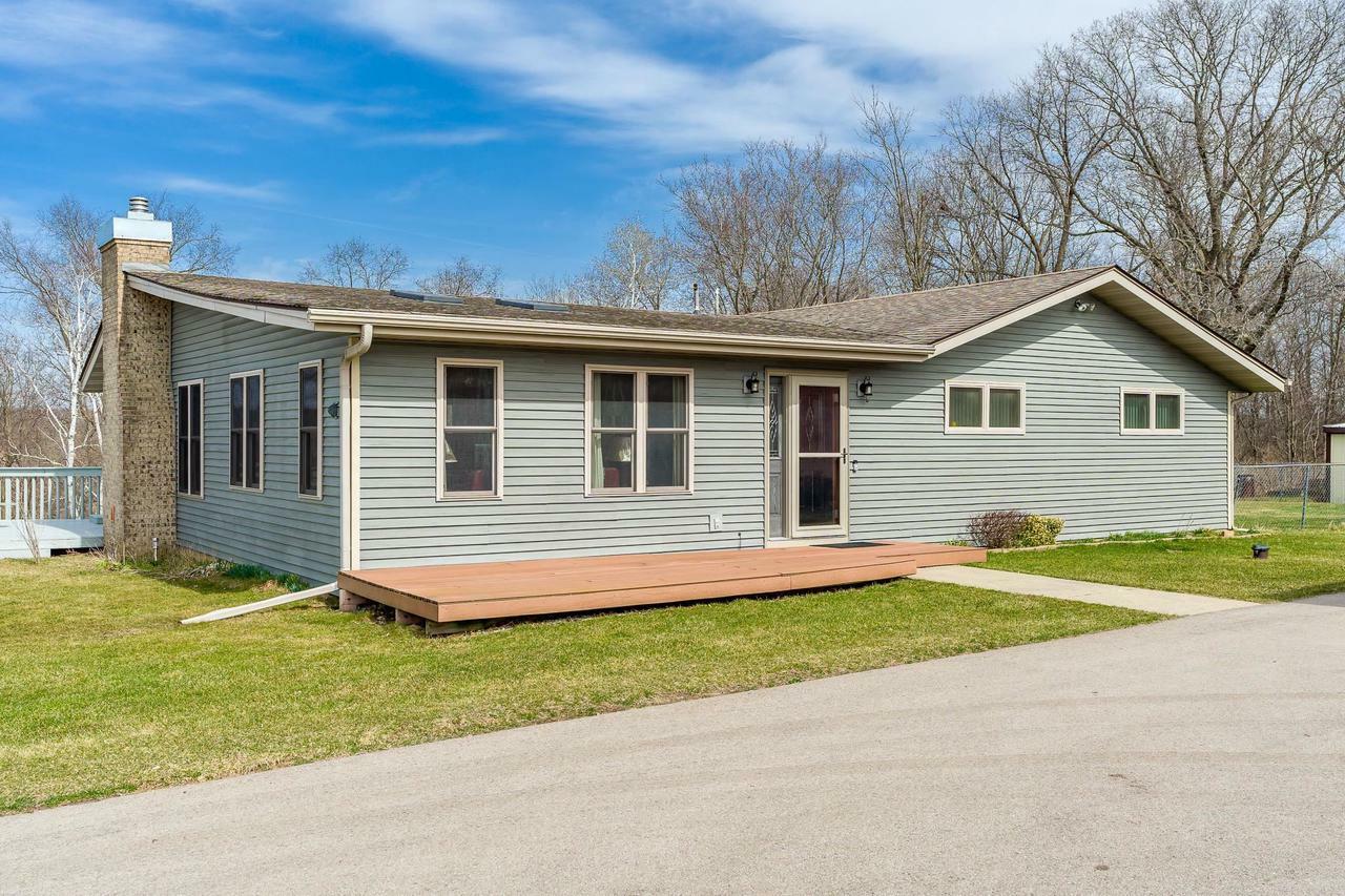 Property Photo:  10001 South Walker Road  WI 53511 