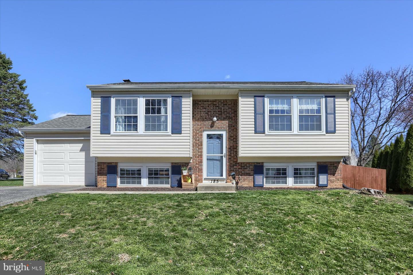 185 Warren Way  Lancaster PA 17601 photo