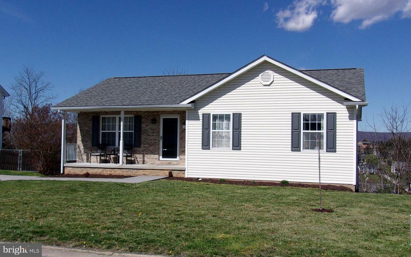 Property Photo: 955 Devine Drive VA 22657