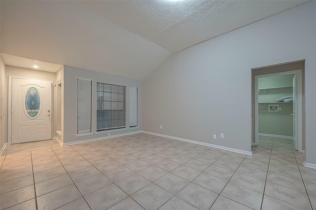 Property Photo: 19702 Hunt Lake Lane TX 77084