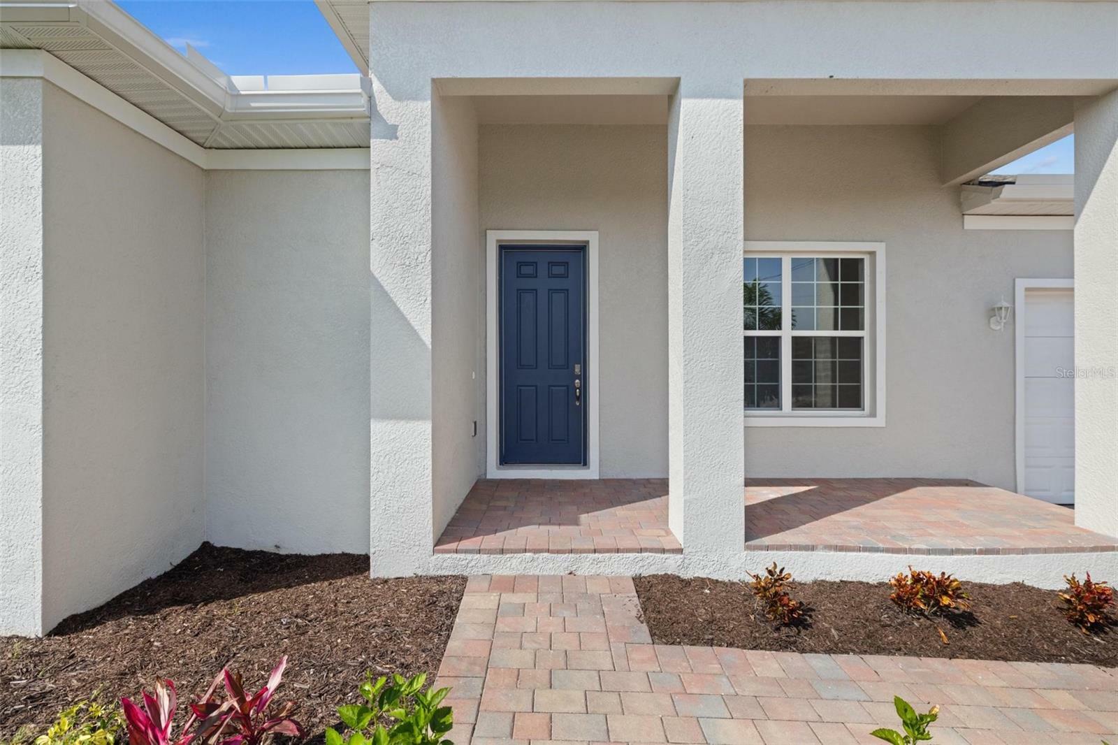 Property Photo:  15507 Aron Circle  FL 33981 