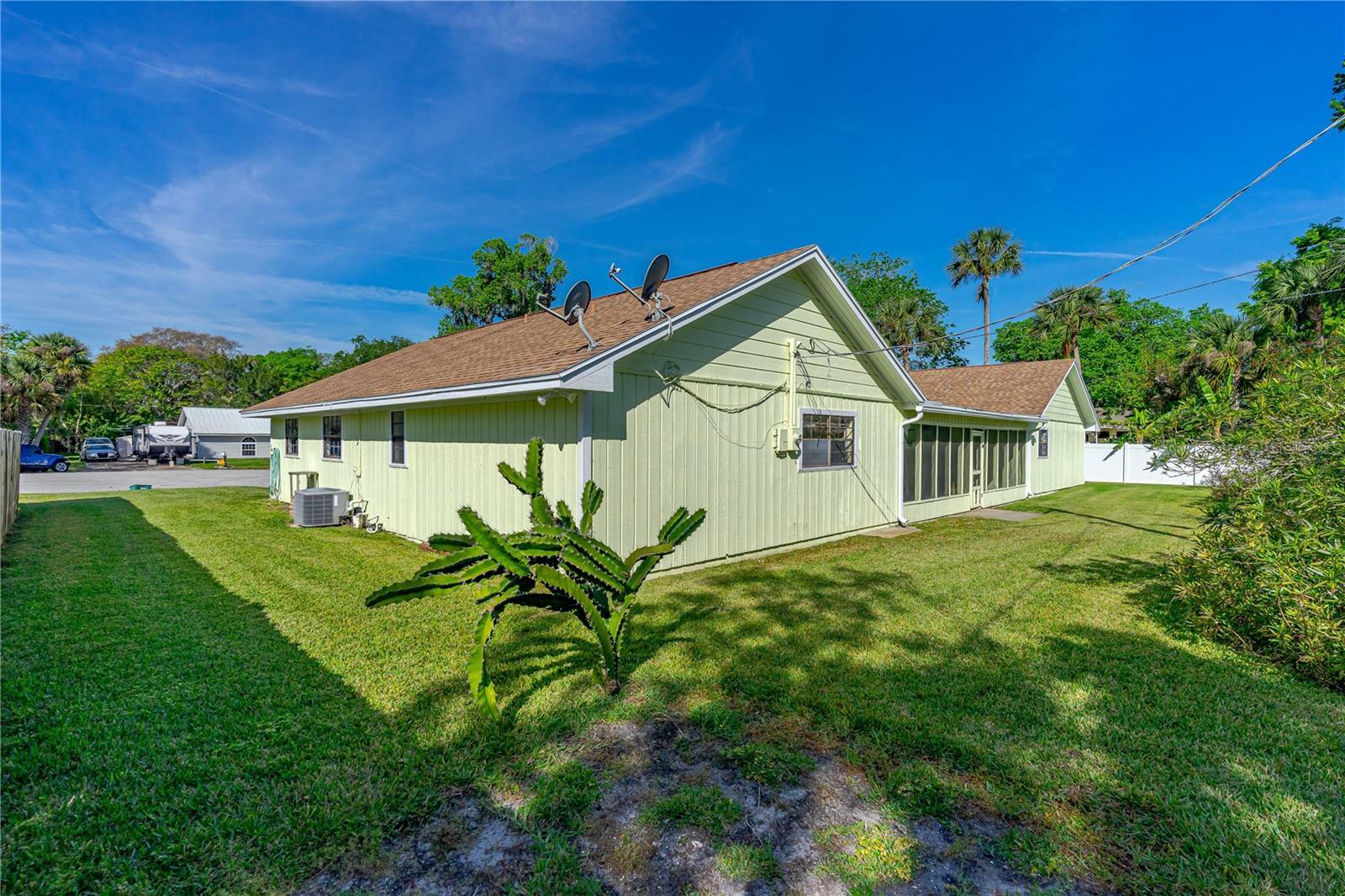 Property Photo:  2507 Pike Court  FL 32119 