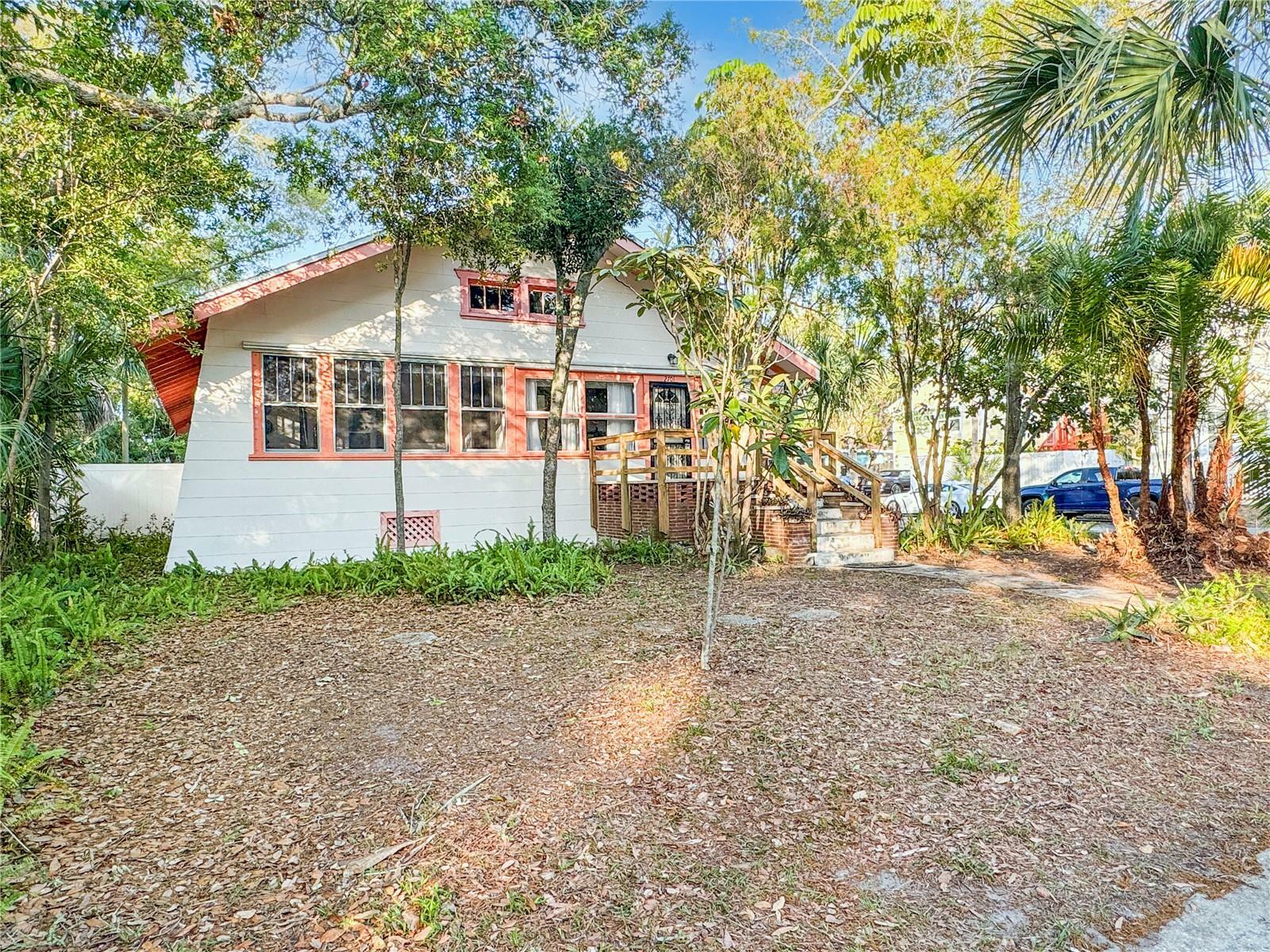 Property Photo:  2701 Bayside Drive S  FL 33705 