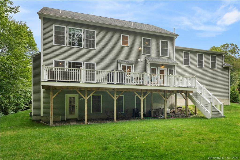Property Photo:  622 Booth Hill Road  CT 06611 