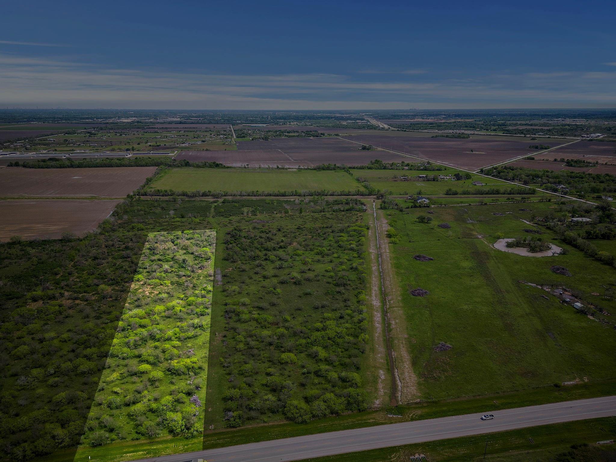 Property Photo: 1450 Patton Road TX 77471