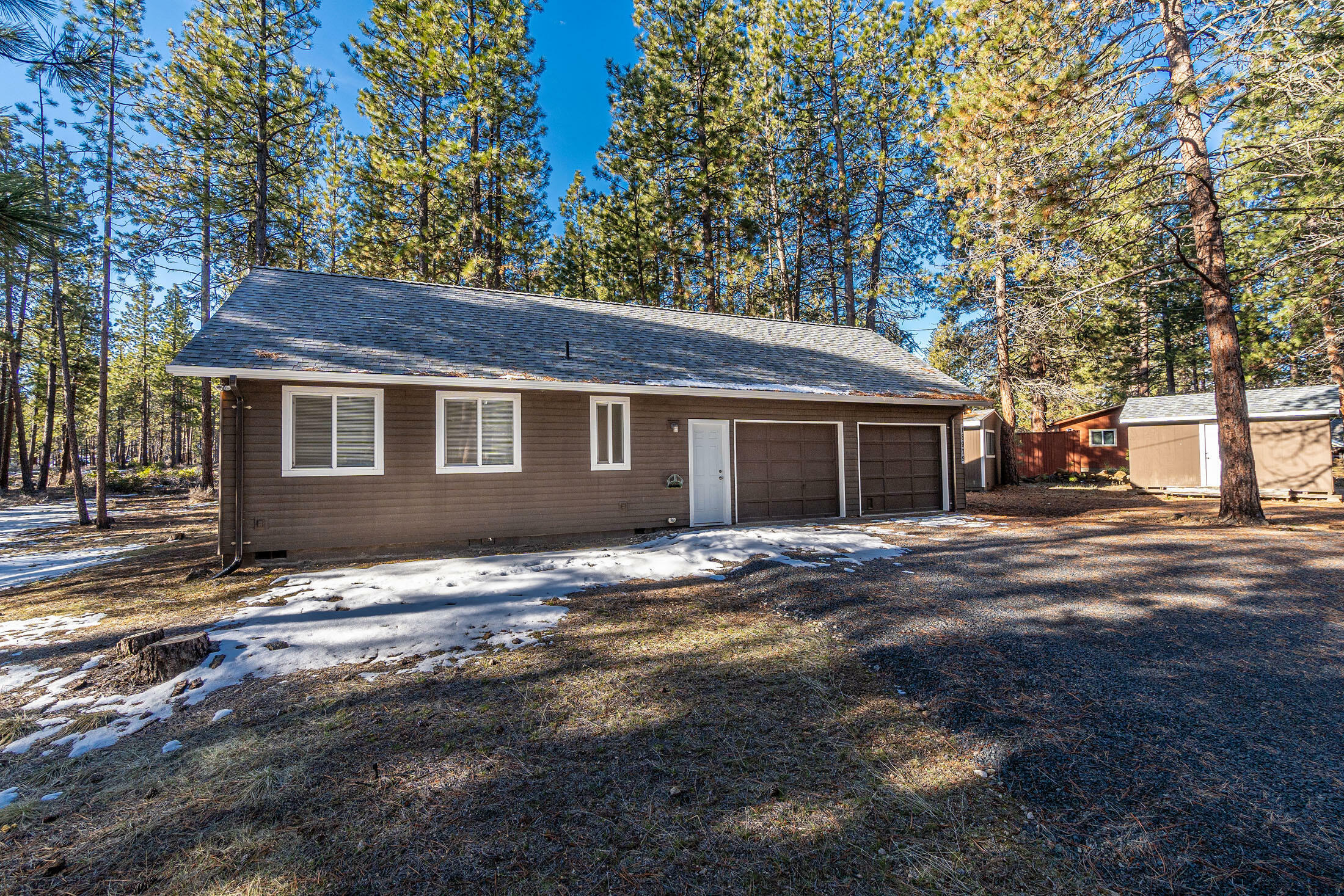 Property Photo:  18979 Obsidian Road  OR 97702 