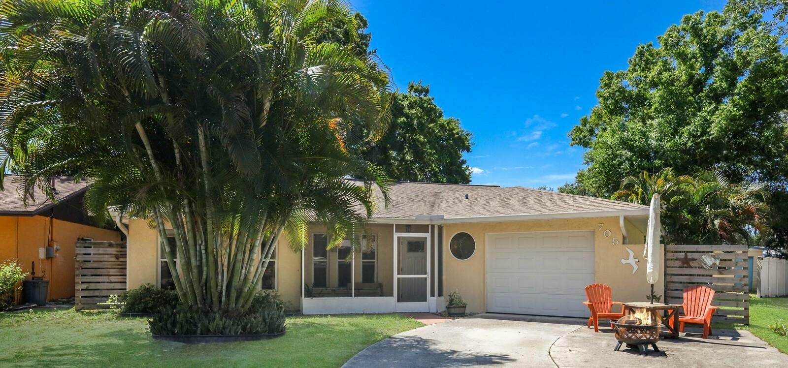 Property Photo:  705 13th Avenue Circle W  FL 34221 