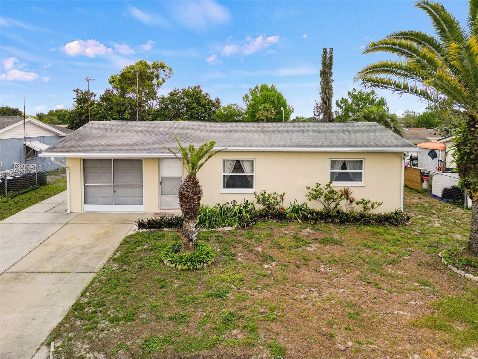 Property Photo:  8019 Norwich Drive  FL 34668 