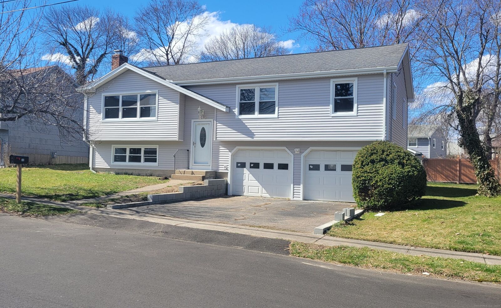 Property Photo:  40 Van Buskirk Avenue  CT 06614 