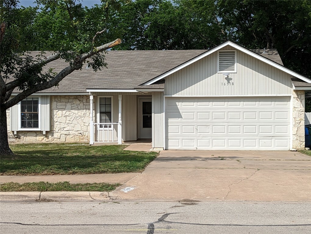 Property Photo:  16318 Edgemere Drive  TX 78660 