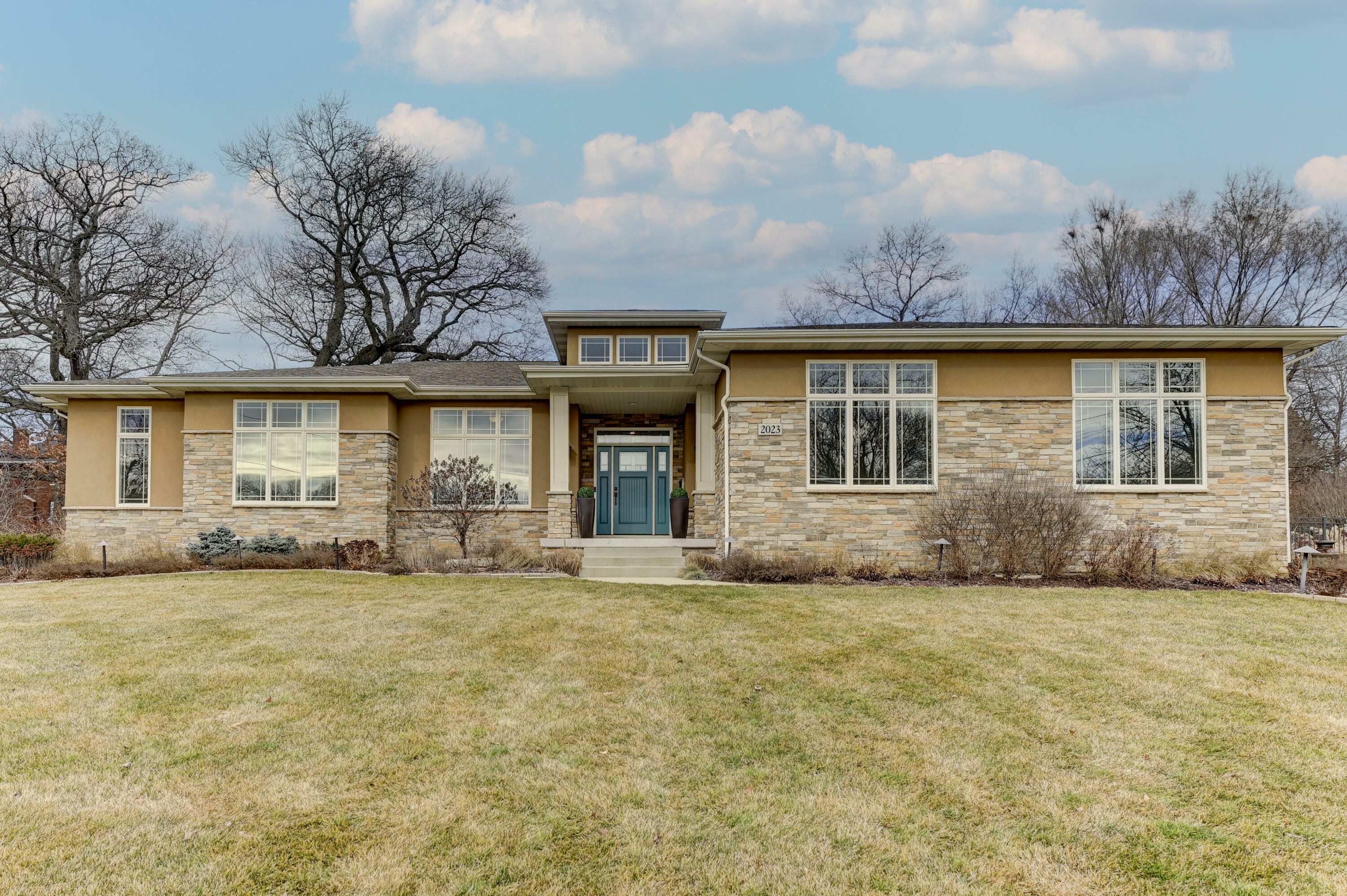 Property Photo:  2023 Ridgewood Street  IN 46322 