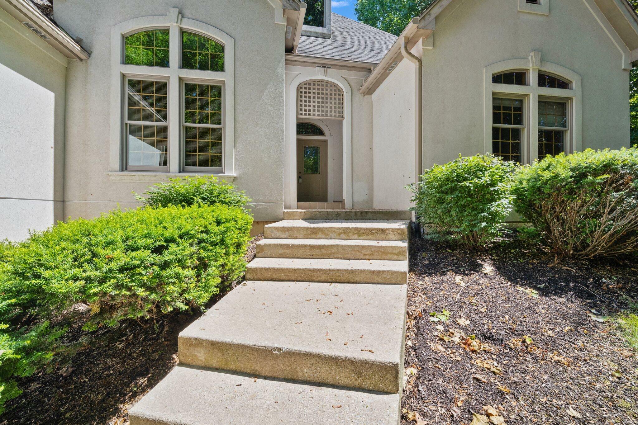 Property Photo:  907 Buckthorne Court  IN 46383 