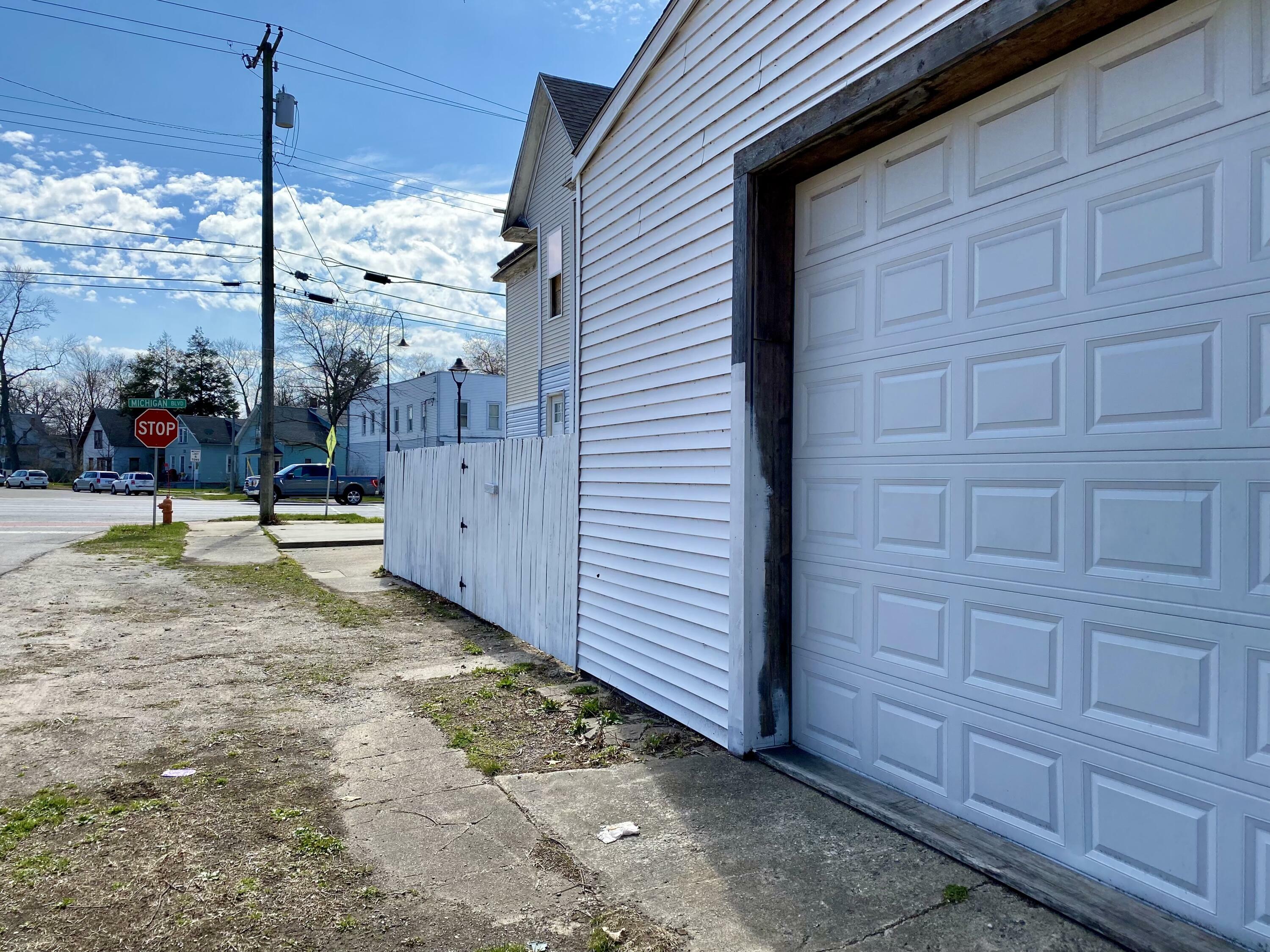 Property Photo:  1214 E Michigan Boulevard  IN 46360 