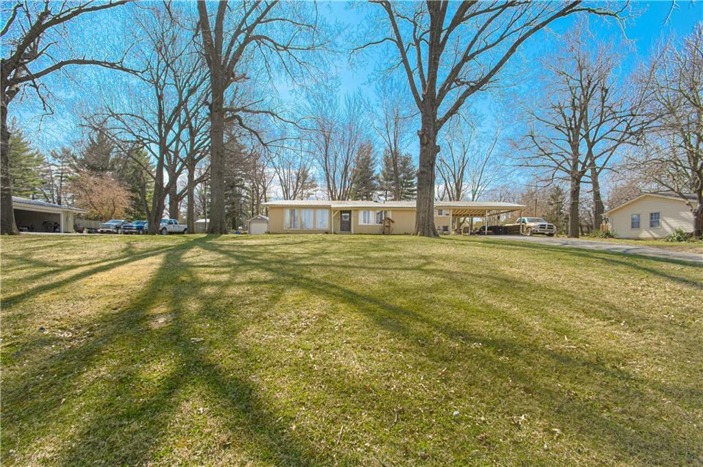 Property Photo:  203 Dunns Lane  MO 64085 