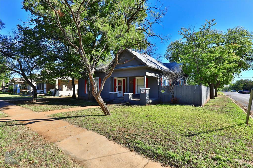 Property Photo:  941 Vine Street  TX 79602 