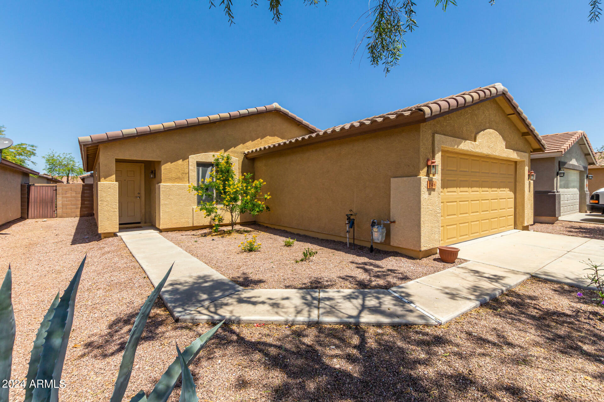 Property Photo:  146 W Angus Road  AZ 85143 