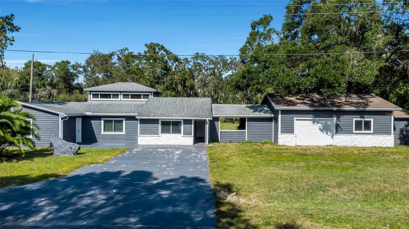 Property Photo:  602 1st Avenue NE  FL 33570 