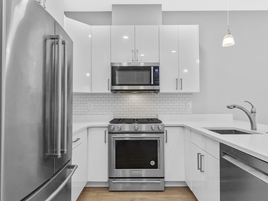 Property Photo: 610 Rutherford Ave 302 MA 02129
