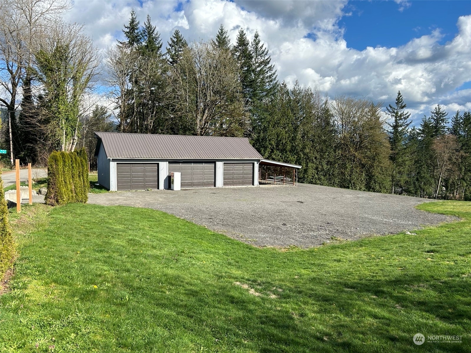Property Photo: 25841 SE 184th Street WA 98038