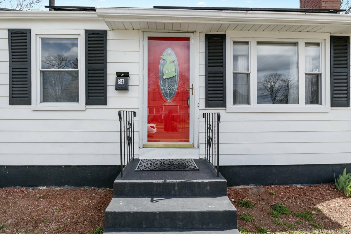 Property Photo: 34 Melrose Street CT 06108