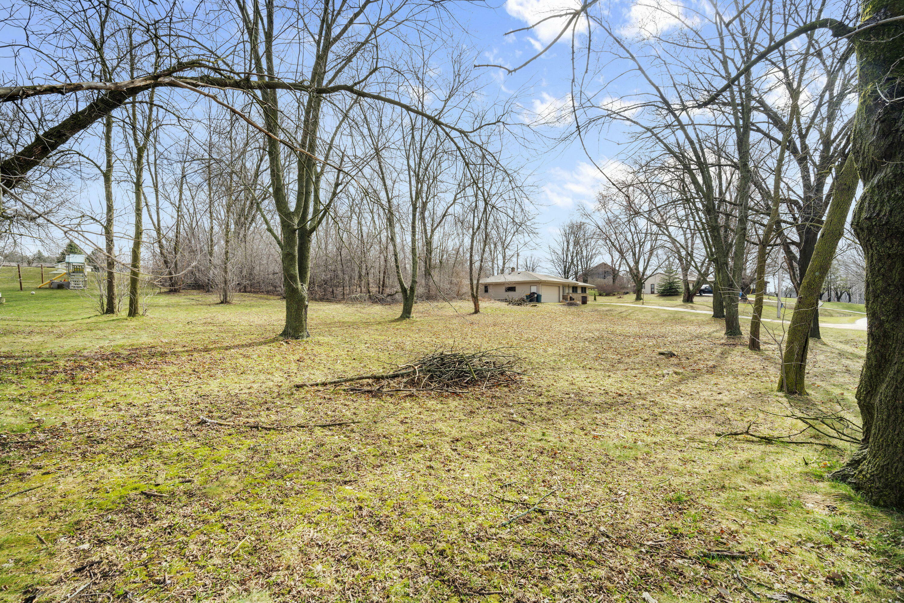 Property Photo:  7360 Kettle Moraine Dr  WI 53090 