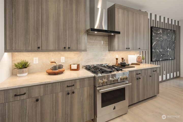 Property Photo:  24631 Site 15 NE 18th Street  WA 98074 