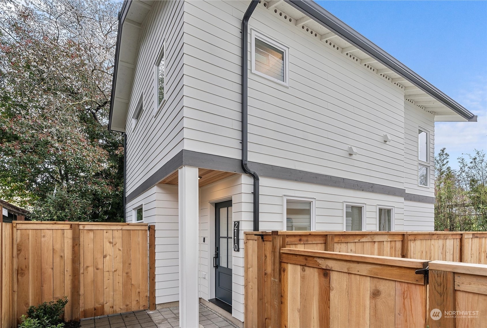 Property Photo: 2110 N 43rd Street WA 98103