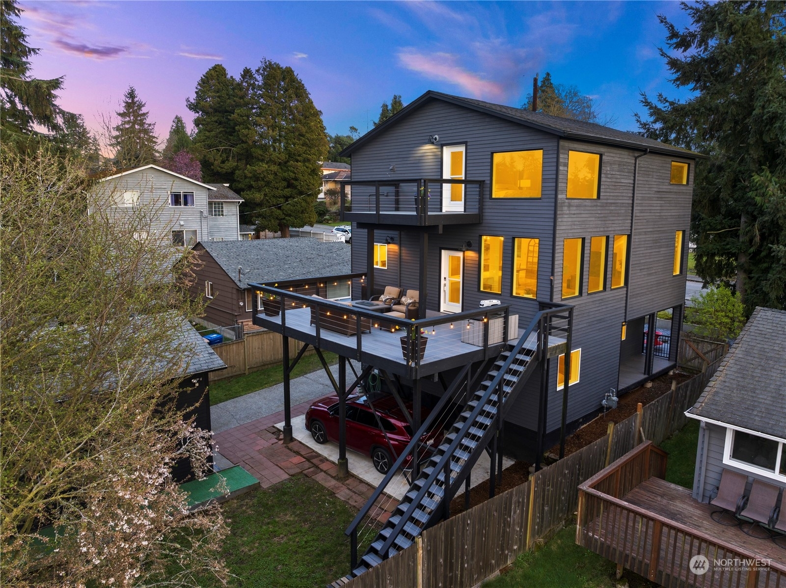 Property Photo:  4136 SW Austin Street  WA 98136 