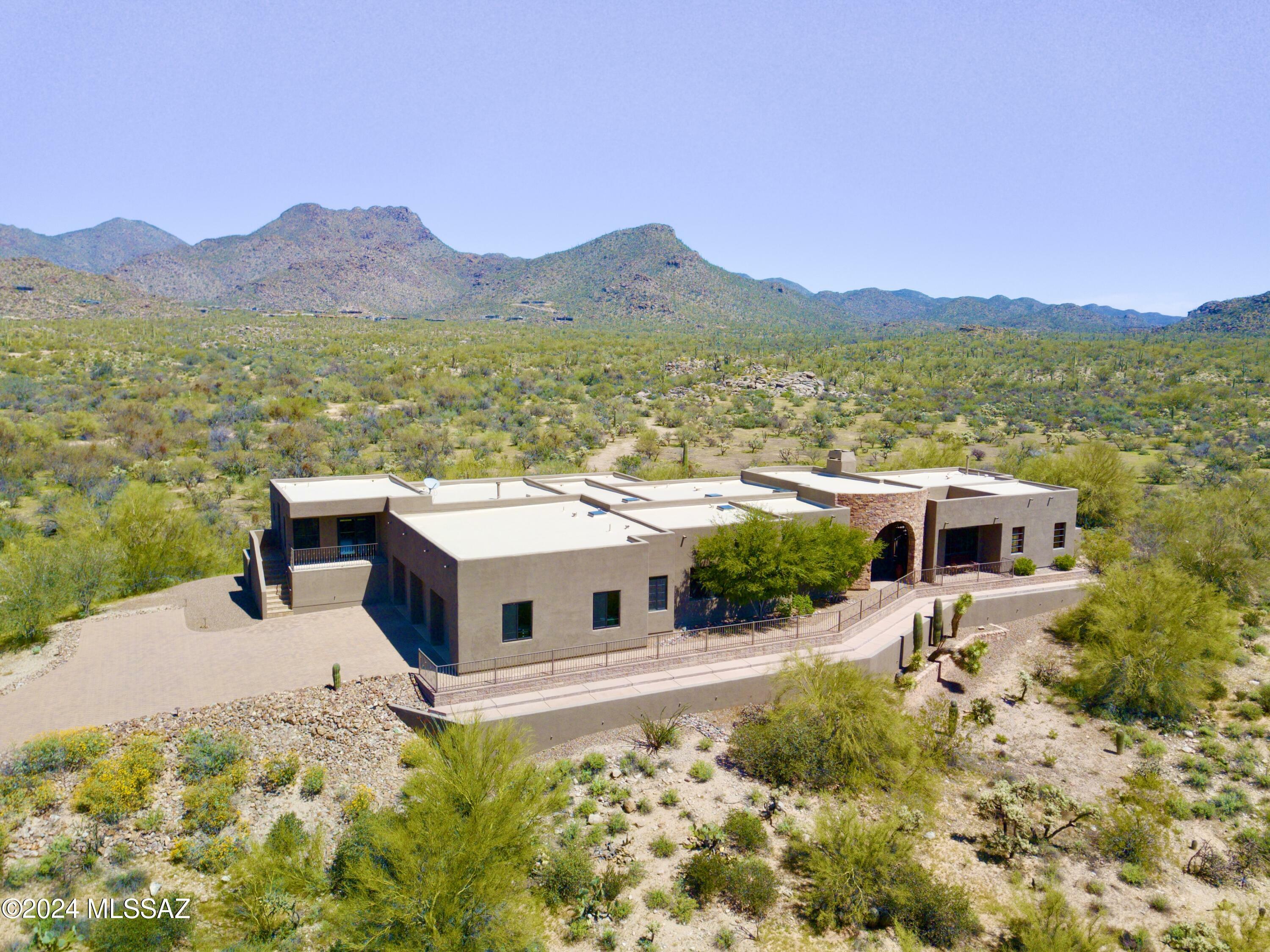 Property Photo:  4424 W Butterfly Mountain Drive  AZ 85658 