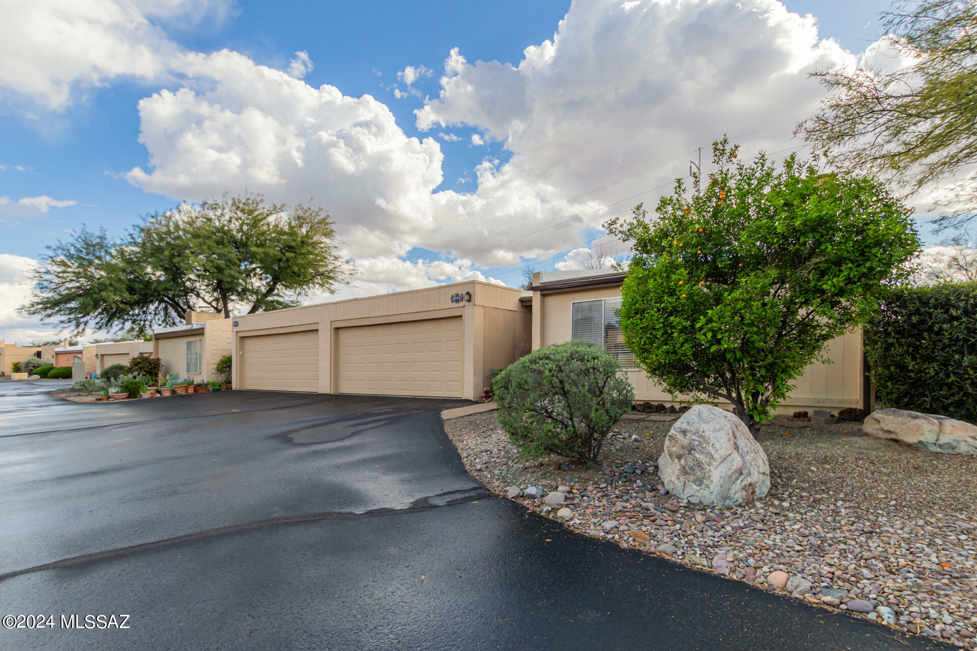 Property Photo:  2131 N Camino De La Cienega  AZ 85715 