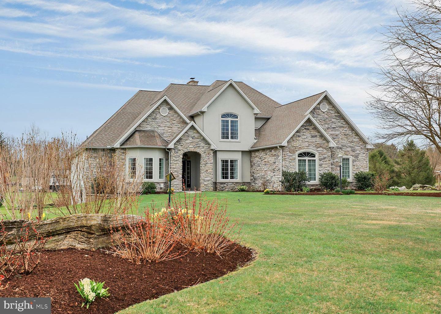 Property Photo: 179 N Loop Road PA 17055