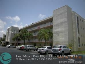 Property Photo:  315 SE 11th Ter 305  FL 33004 