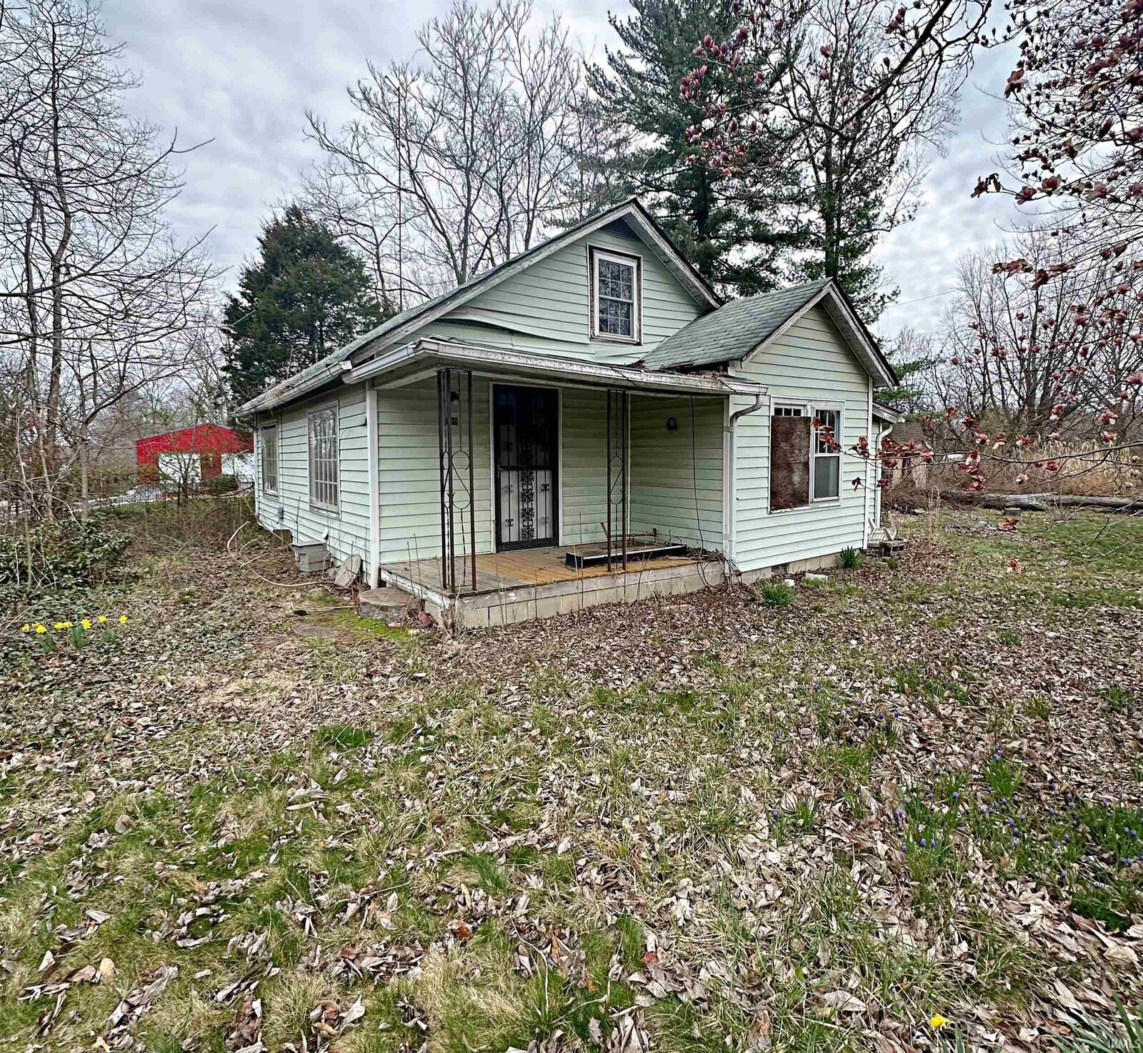 Property Photo:  509 N Meridian Street  IN 47438 