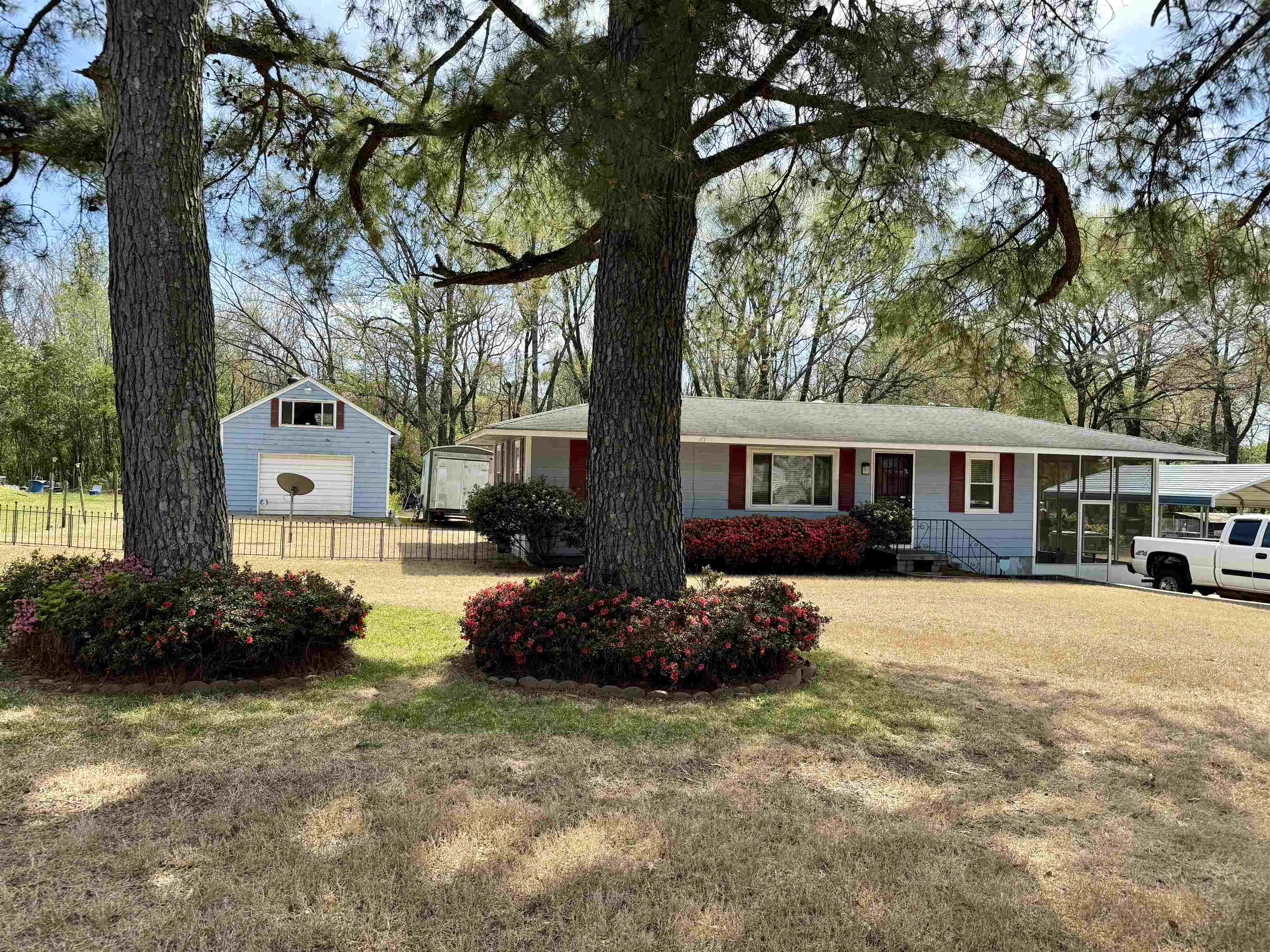 Property Photo:  3651 S Victory Heights Ln  TN 38118 