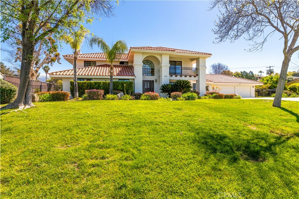 Property Photo:  26430 Rio Vista Drive  CA 92544 