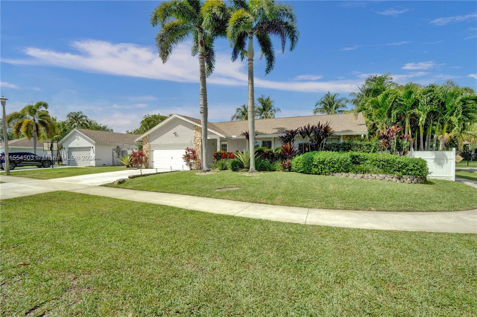 Property Photo: 783 NW 42nd Way FL 33442