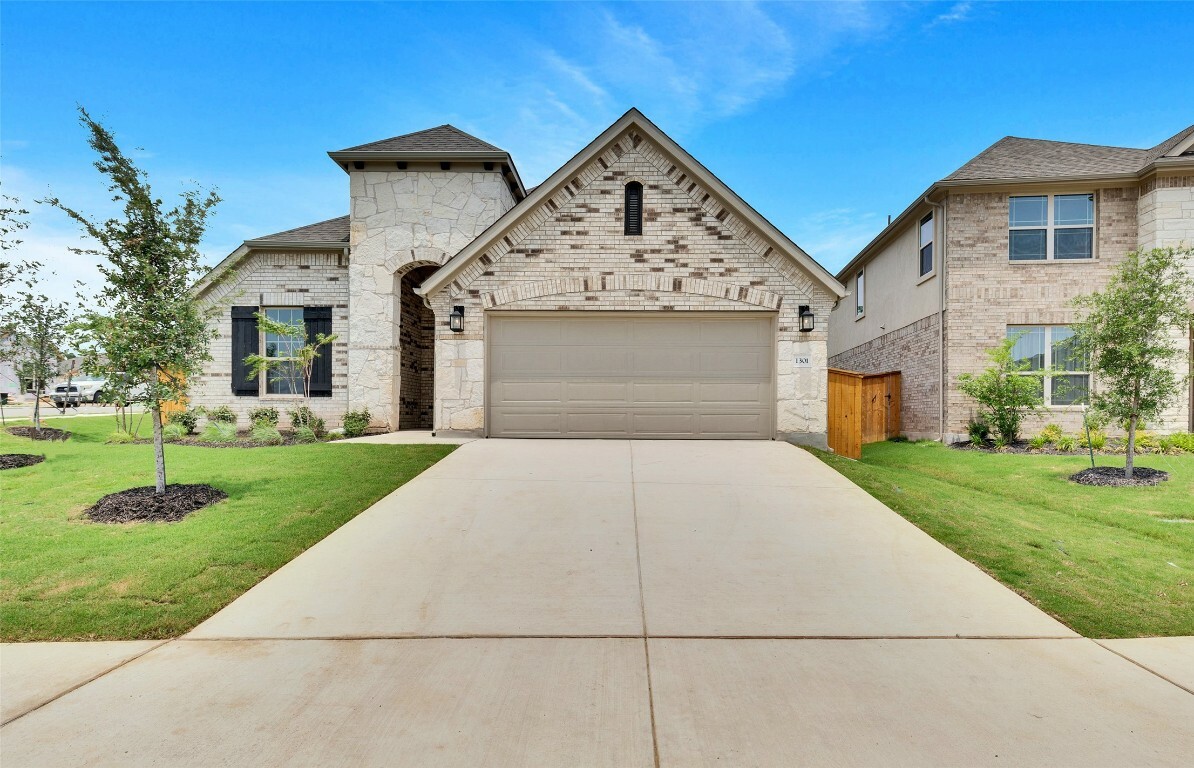 Property Photo:  1301 Ridge Runner Drive  TX 78628 