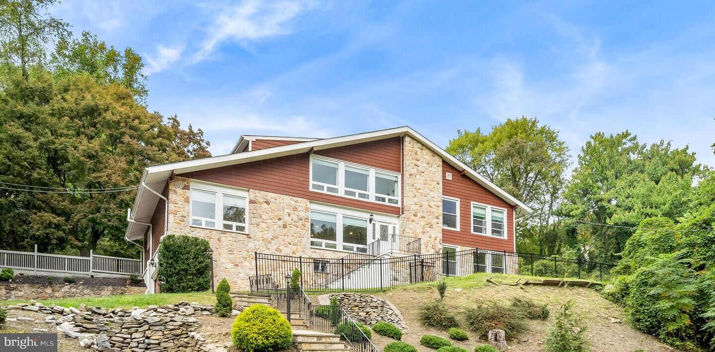 Property Photo: 1226 Centennial Road PA 19072