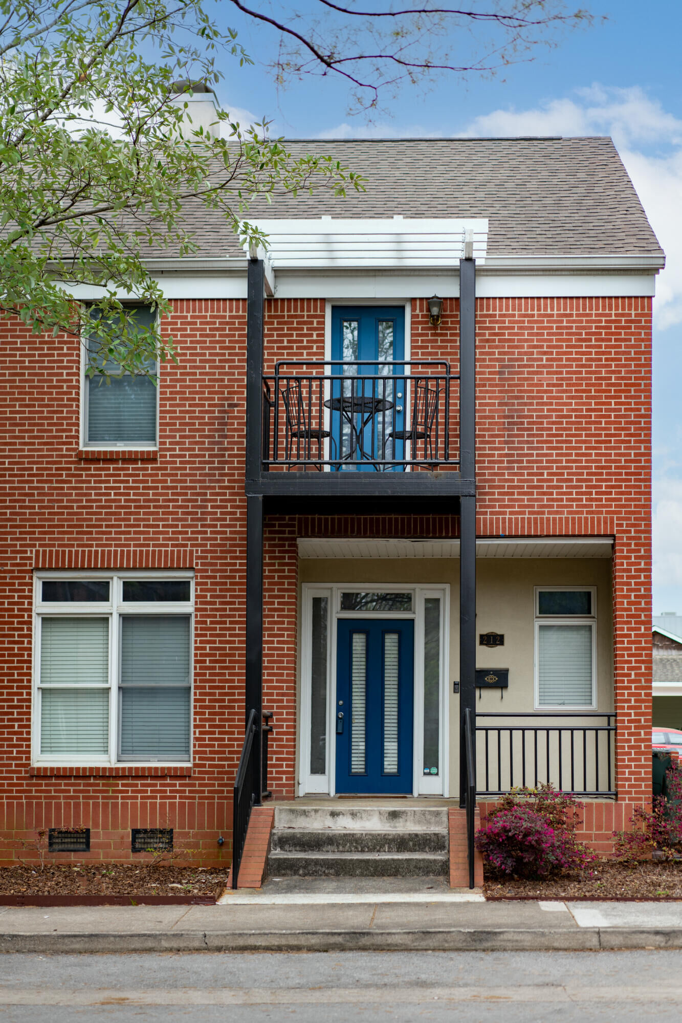 Property Photo: 212 W 17th Street TN 37408