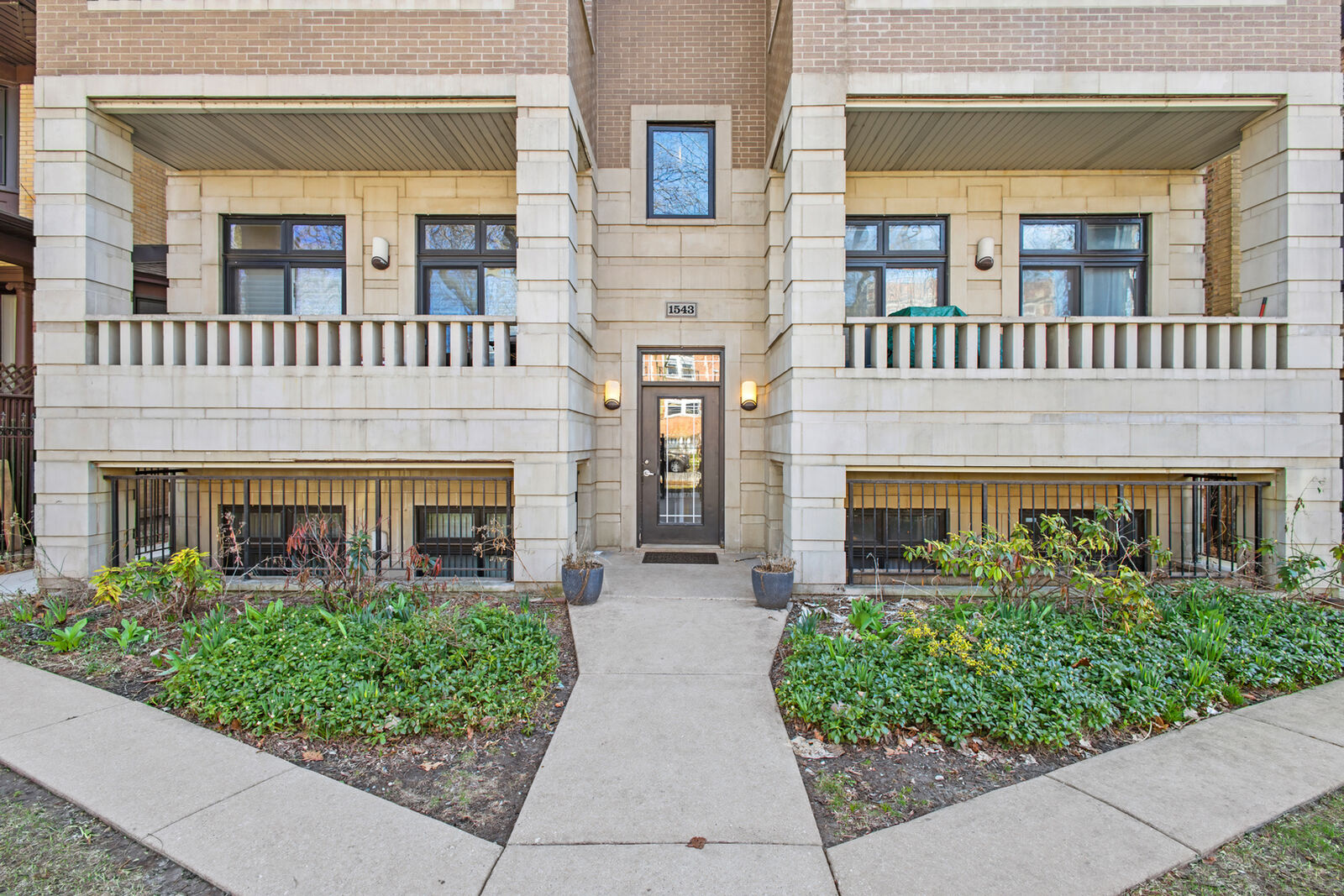 Property Photo:  1543 W Sherwin Avenue 1E  IL 60626 