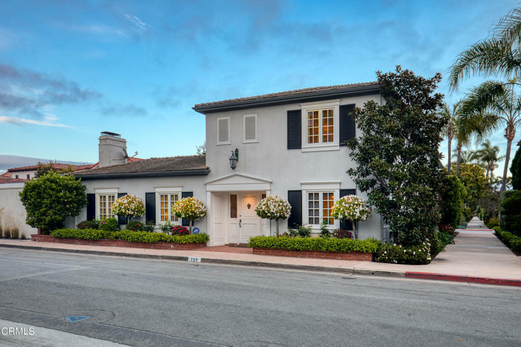 Property Photo: 200 Via Koron CA 92663