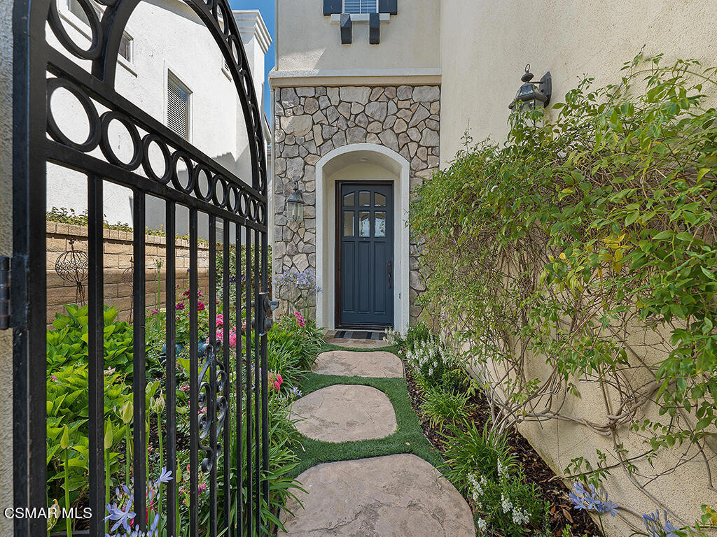 Property Photo:  6091 Mandeville Place  CA 91377 
