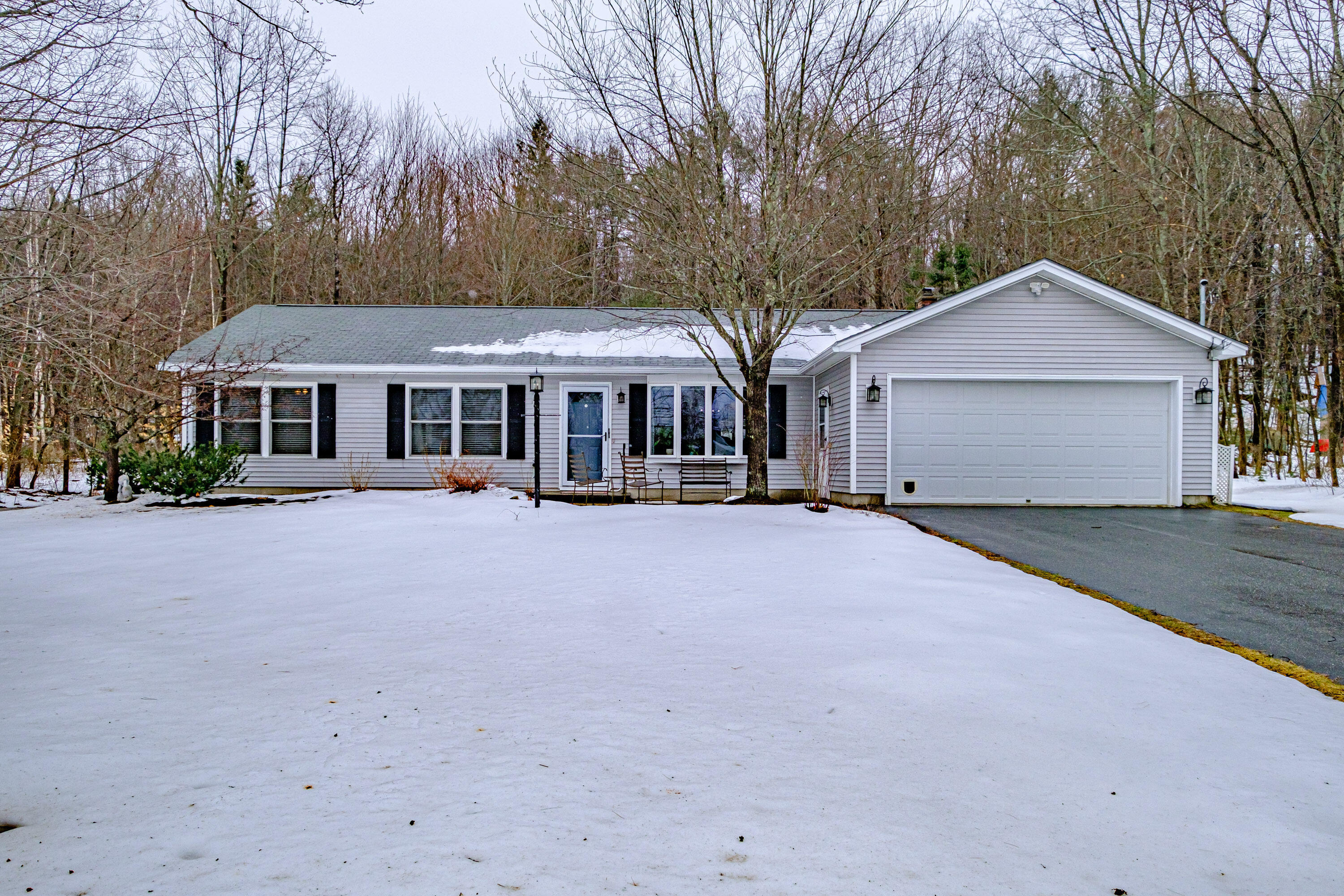 Property Photo: 427 E Hardscrabble Road ME 04210