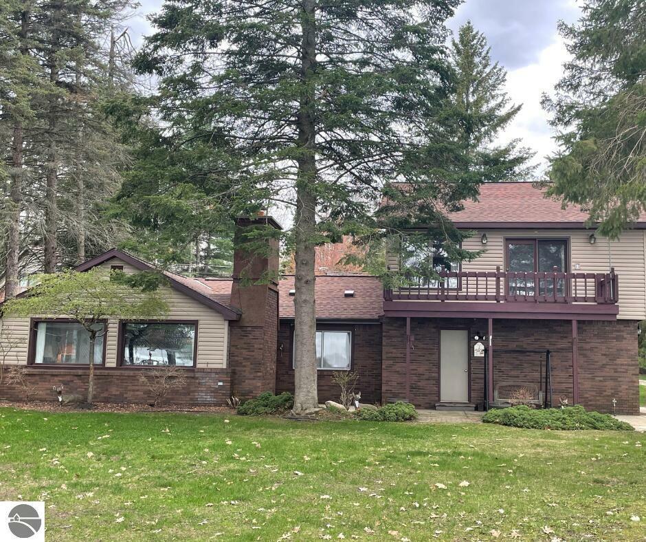 Property Photo:  1166 W Higgins Lake Drive  MI 48653 